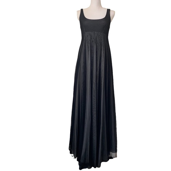 ALEXIA ADMOR THE BLACK AND WHITE TULLE BALL GOWN - Picture 6 of 16